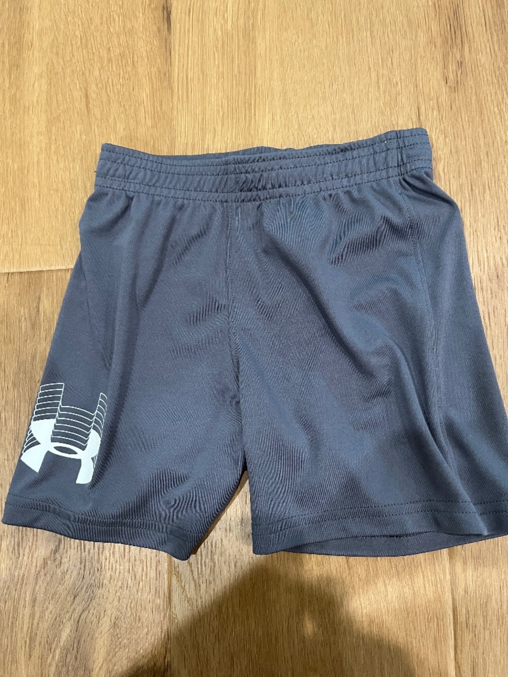 Under Armour boys shorts size 24 minths